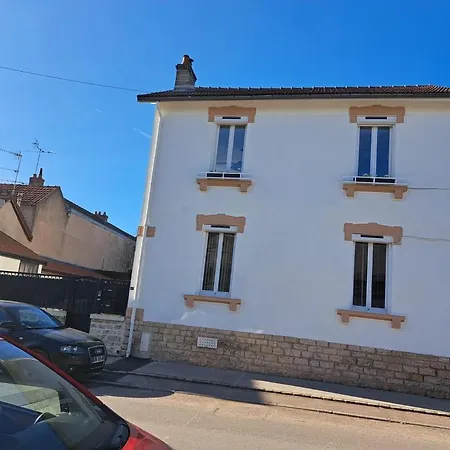 Spacieux Duplex 120m2 Dans Maison Apartamento Dijon